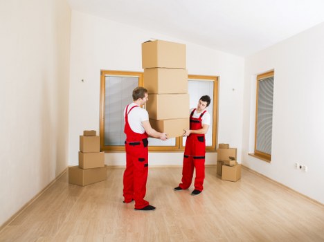 Professional moving truck service for Balham relocations